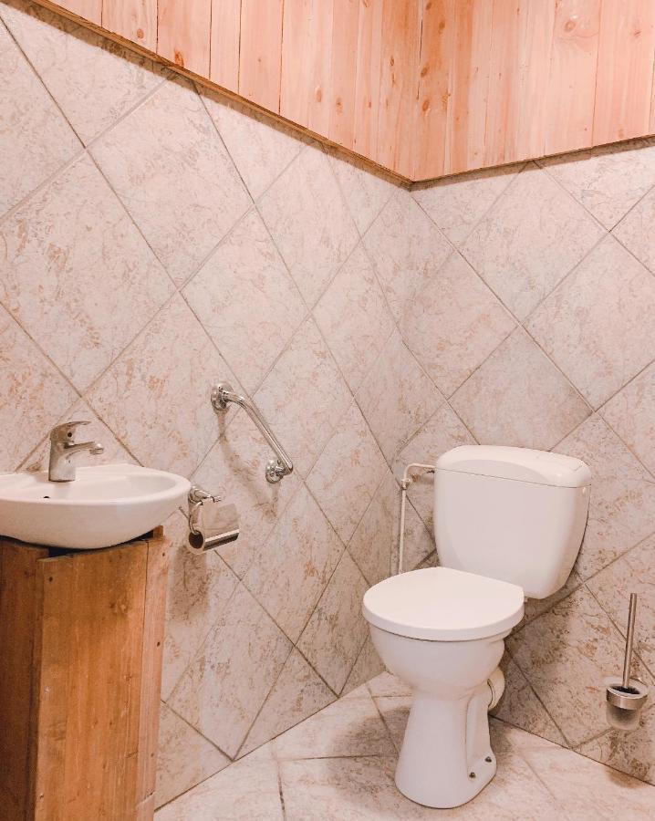Chambre D'Hotes Les Bains Du Bruant Saint-Porchaire Esterno foto